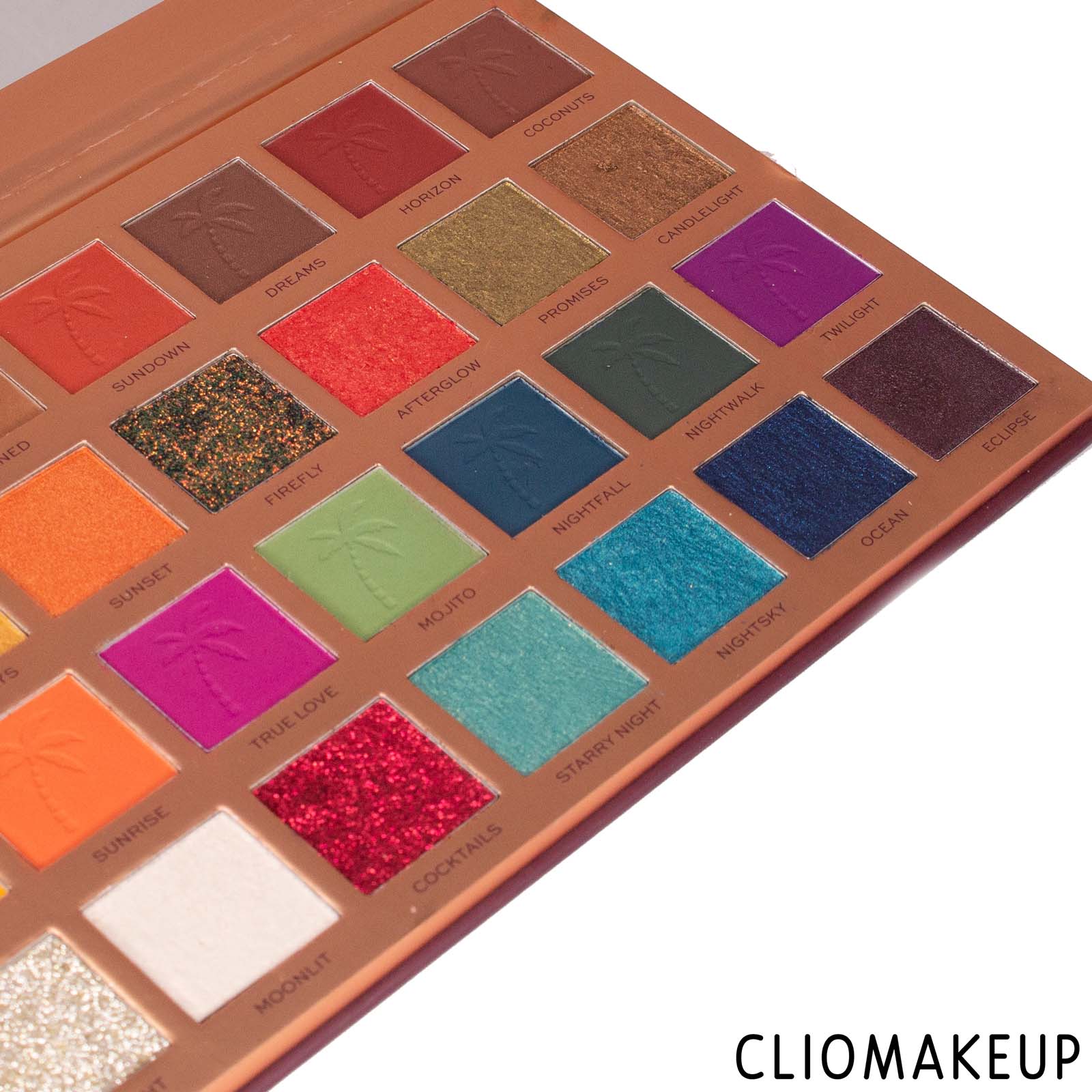 cliomakeup-recensione-palette-makeup-revolution-tammi-x-revolution-tropical-twilight-shadow-palette-4