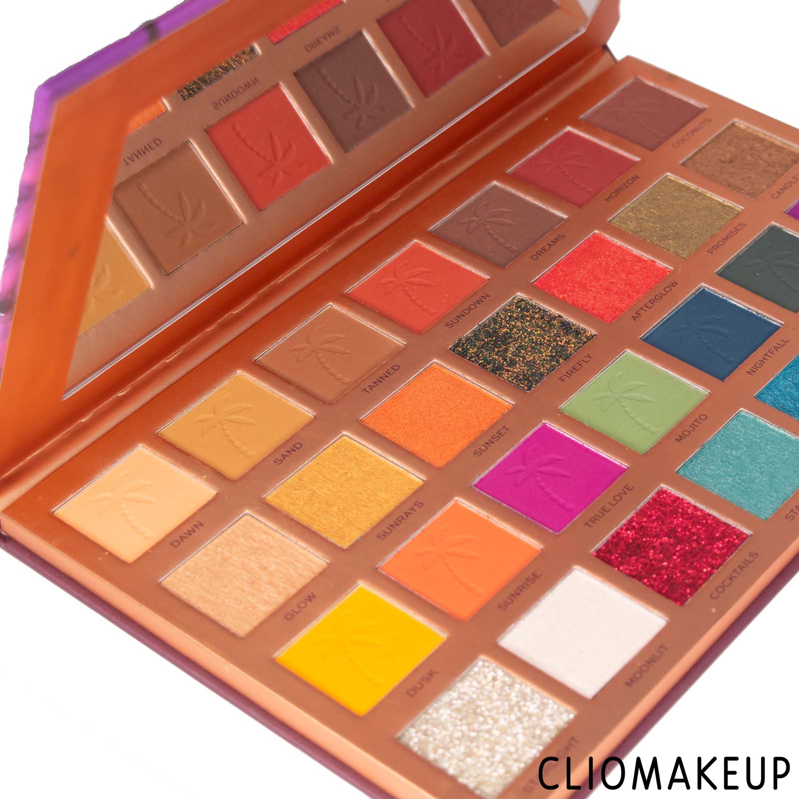 cliomakeup-recensione-palette-makeup-revolution-tammi-x-revolution-tropical-twilight-shadow-palette-5