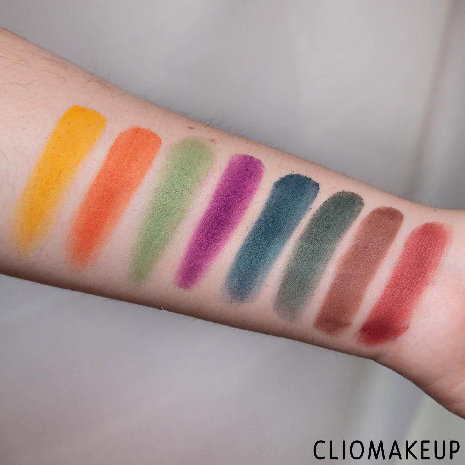 cliomakeup-recensione-palette-makeup-revolution-tammi-x-revolution-tropical-twilight-shadow-palette-6
