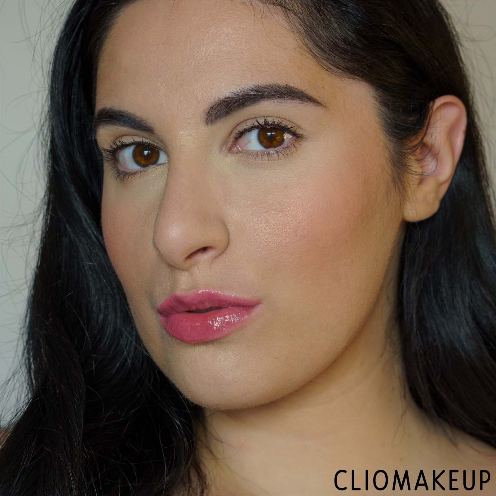 cliomakeup-recensione-gloss-essence-what-the-fake-extreme-plumping-lip-filler-14