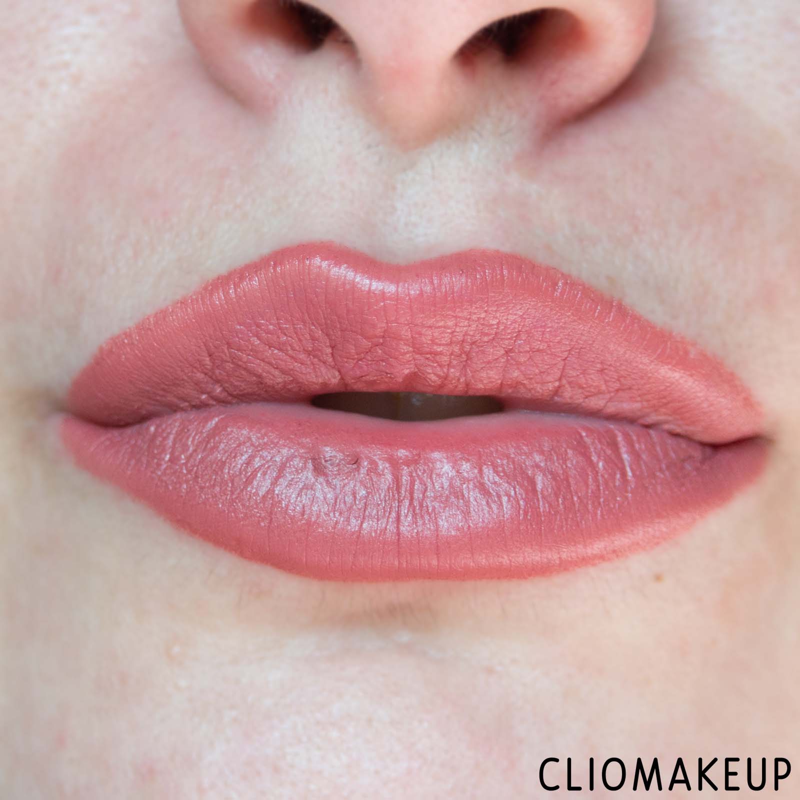 cliomakeup-recensione-matita-labbra-revolution-pro-new-neutral-lip-liner-10