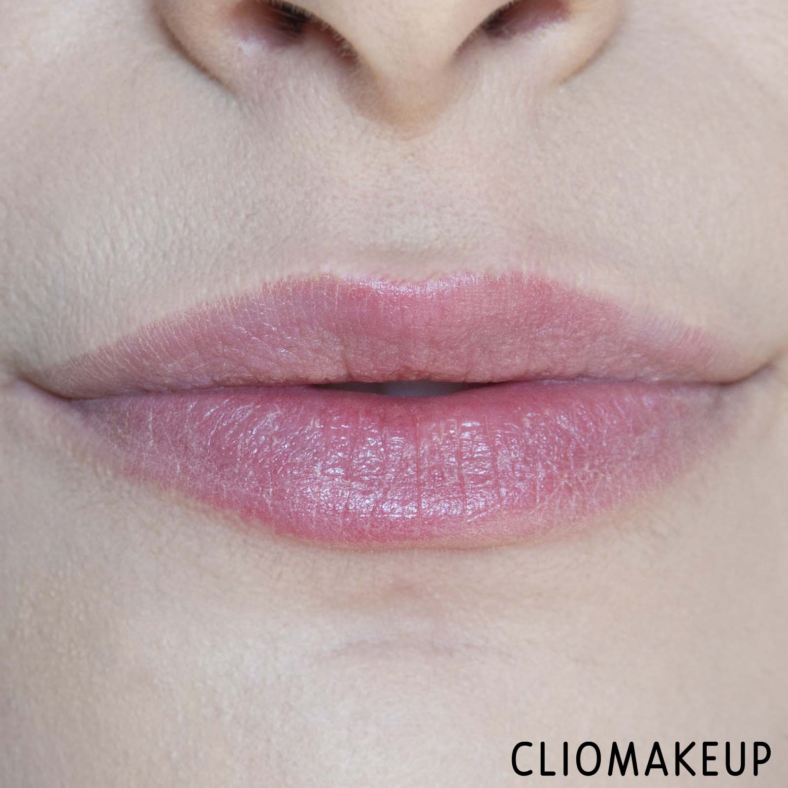 cliomakeup-recensione-matita-labbra-revolution-pro-new-neutral-lip-liner-9