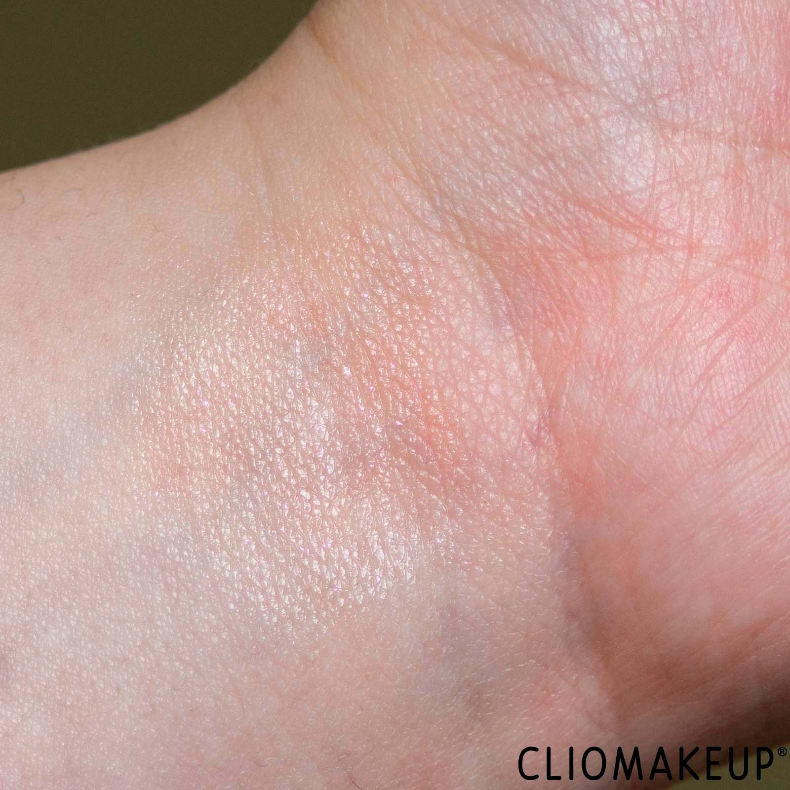 cliomakeup-recensione-balsamo-labbra-labello-scrub-idratante-rosa-canina-7